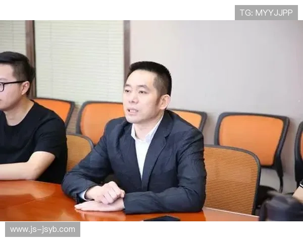 温州队签约19岁中场庄麒翔加盟