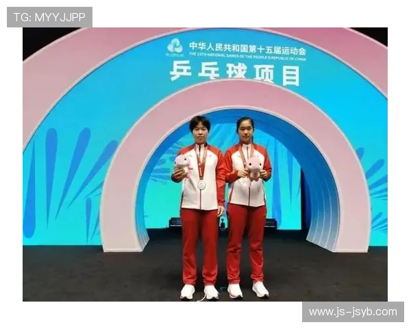 [乒乓球]李向垚、陈思杨分获八岁组男、女单打冠军.